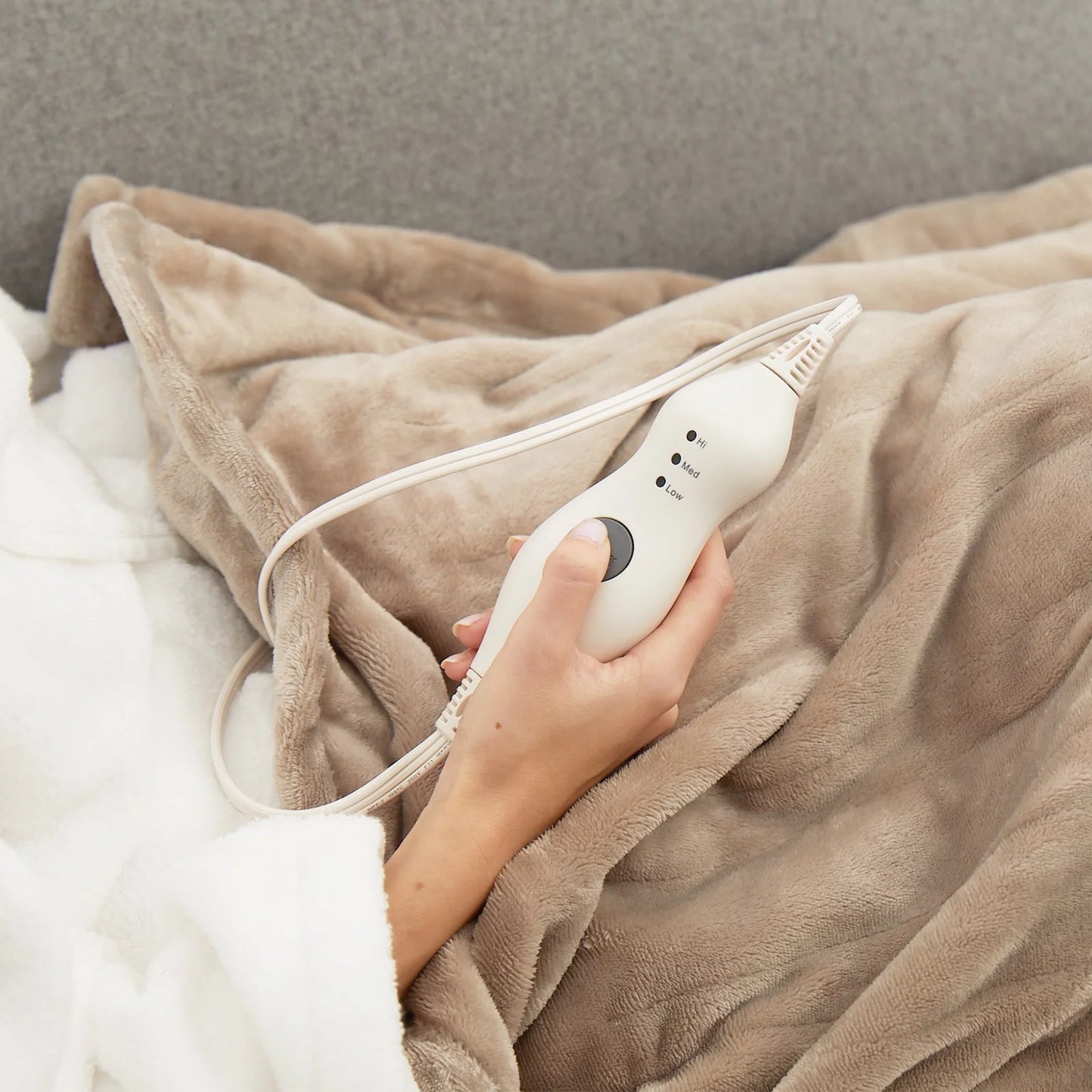 Electric Heated Blanket Throw,50"X60"Double Flannel Fabric Heated Throw Blanket for Home Office, Camel